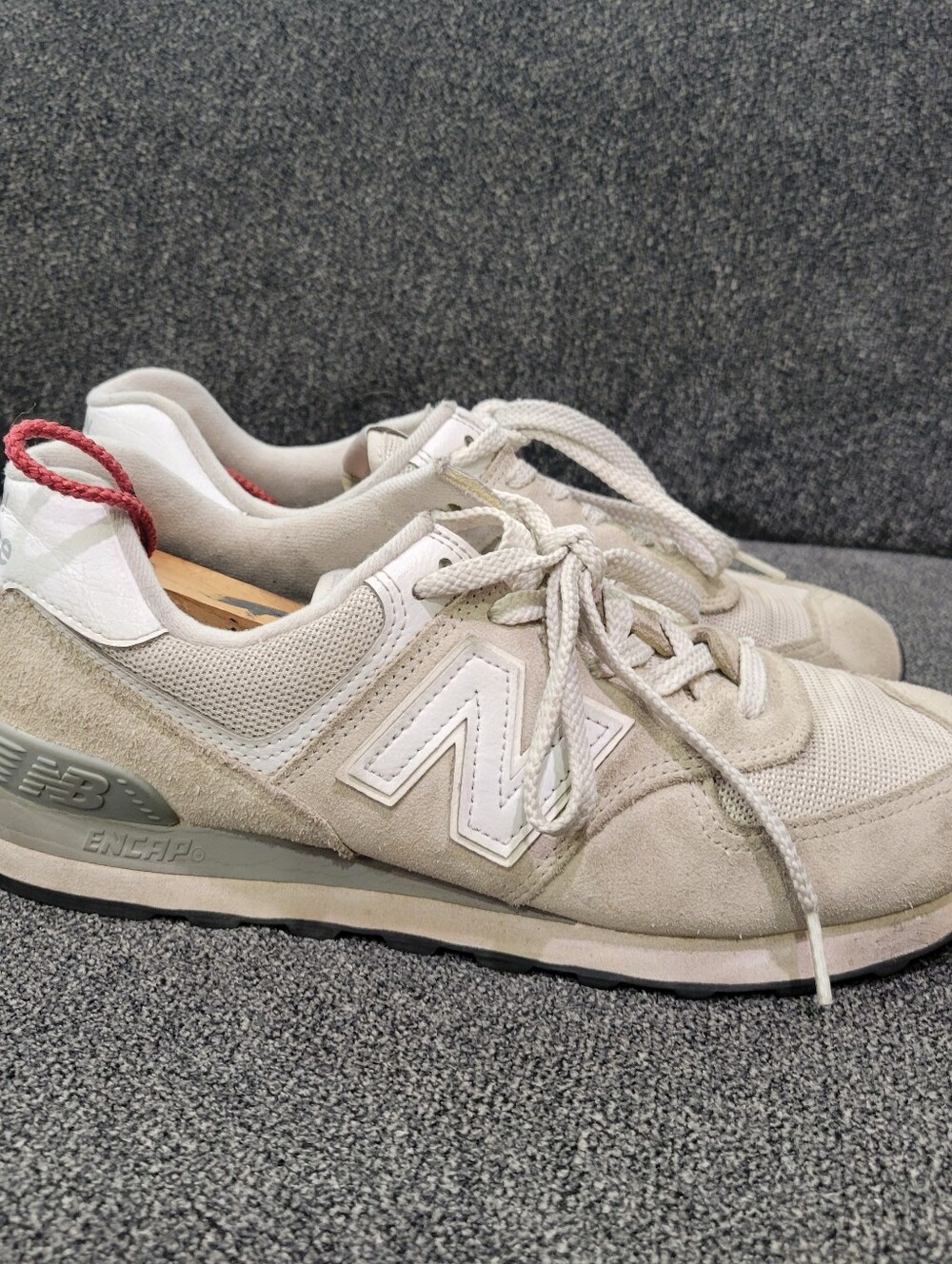 New Balance 574 Core Nimbus Cloud Mens Size 8.5 Cream Off-White Sneakers